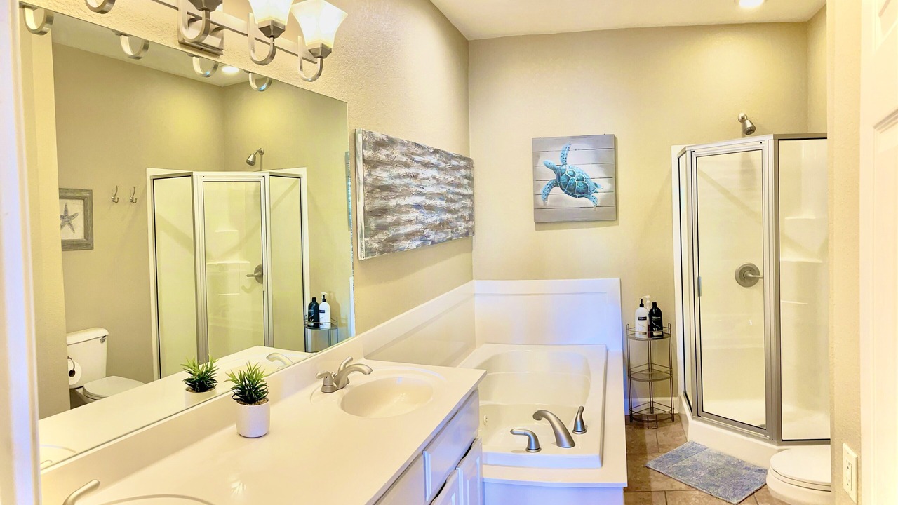 Photo of Bathroom in Lake Hamilton