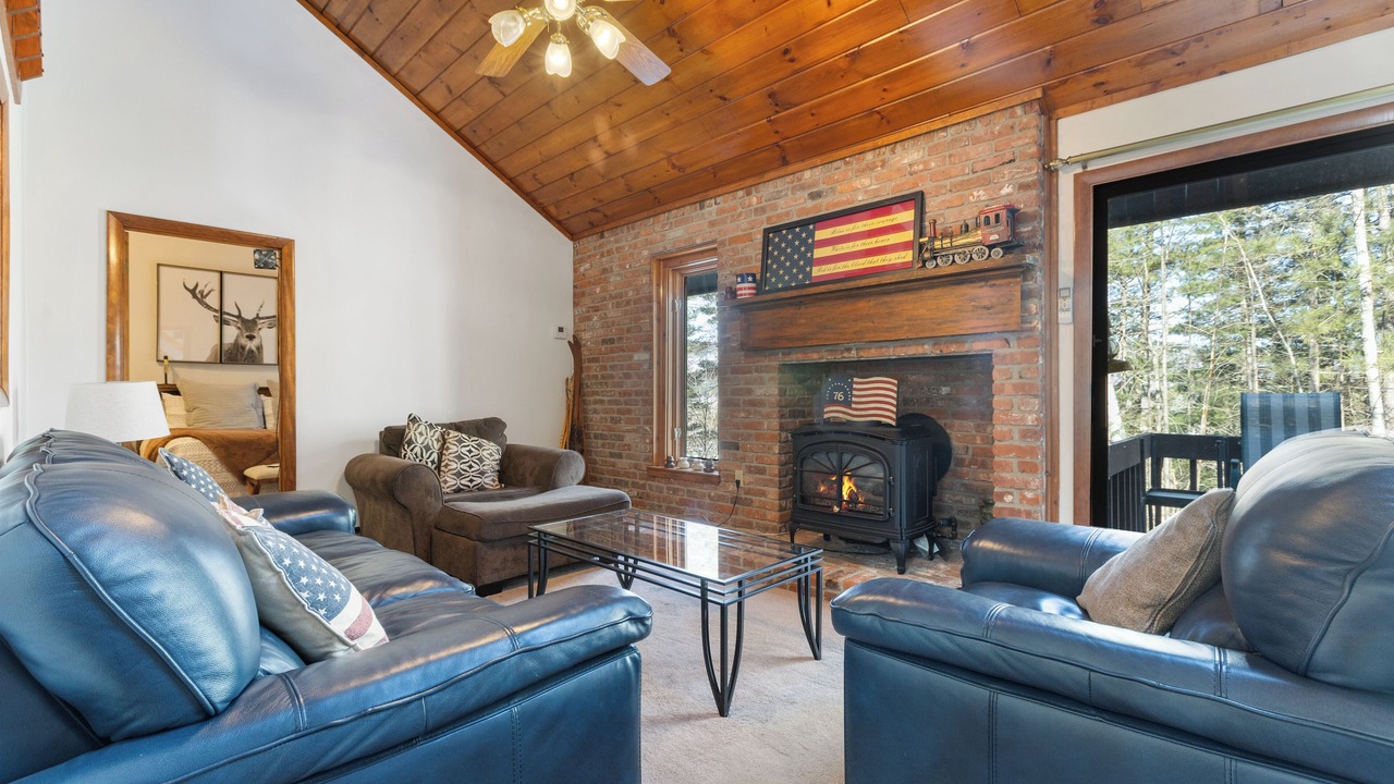 Photo of Livingroom in North Conway