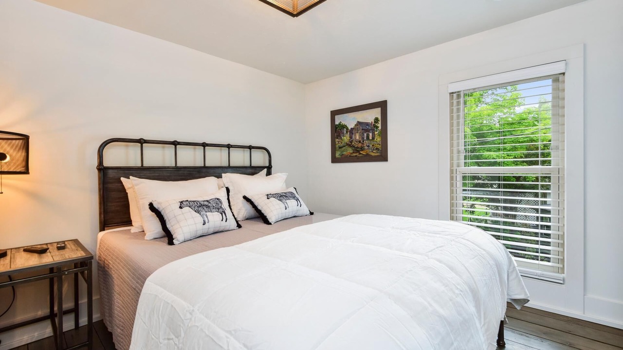 Photo of Bedroom in Saugatuck