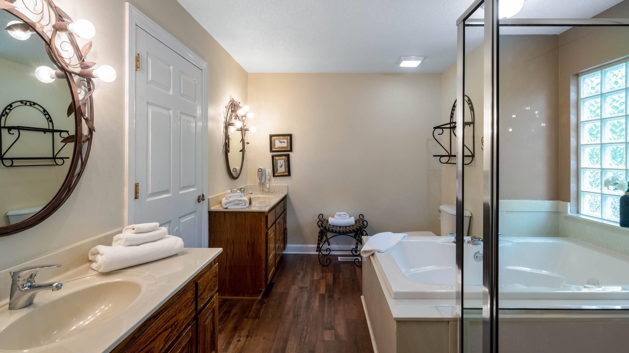 Photo of Bathroom in Hot Springs Village