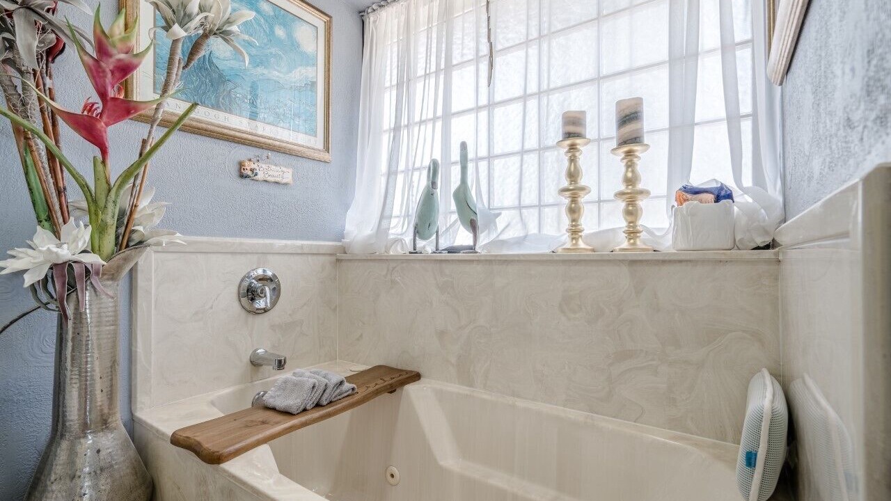 Photo of Bathroom in Lake Hamilton