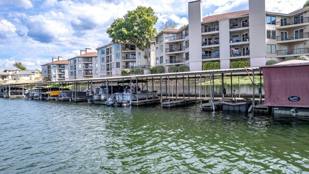 Photo of Others in Lake Hamilton