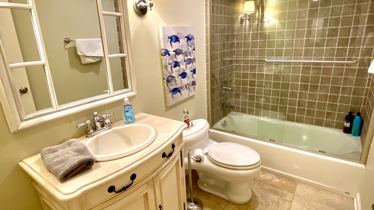 Photo of Bathroom in Lake Hamilton