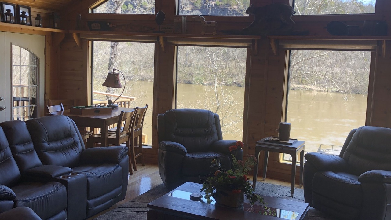 Photo of Livingroom in Calico Rock