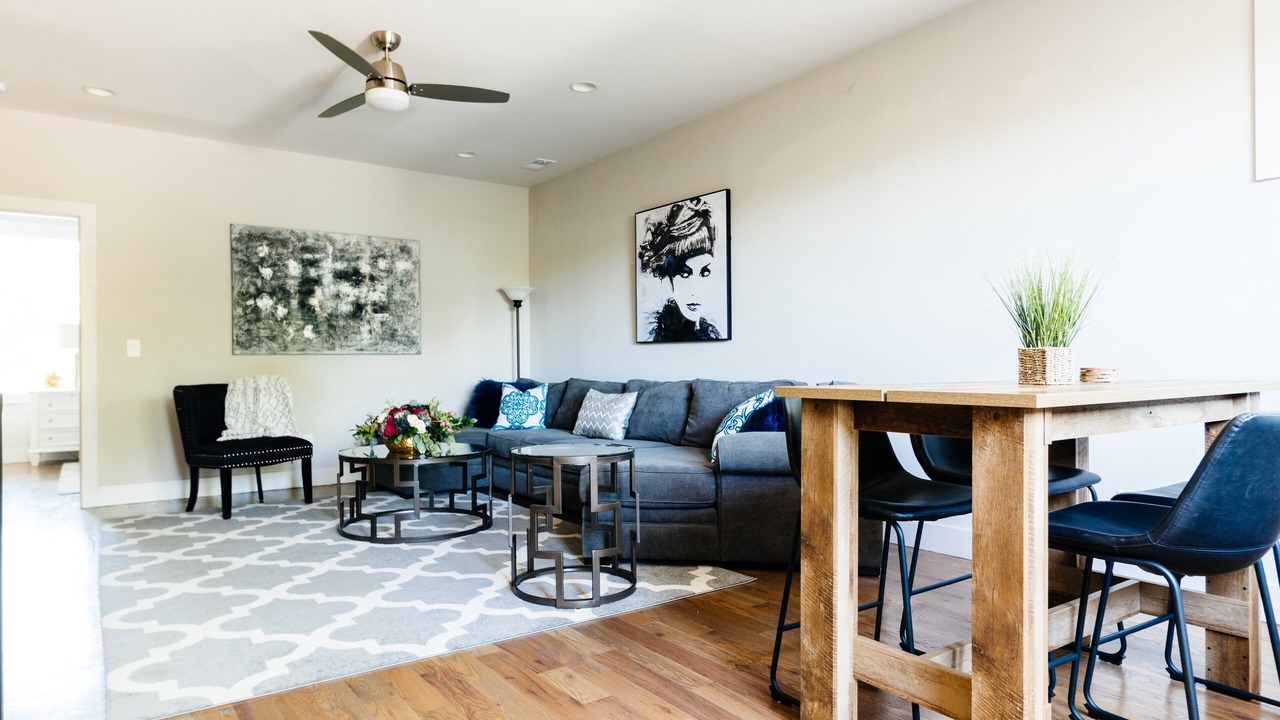 Photo of Livingroom in Melrose