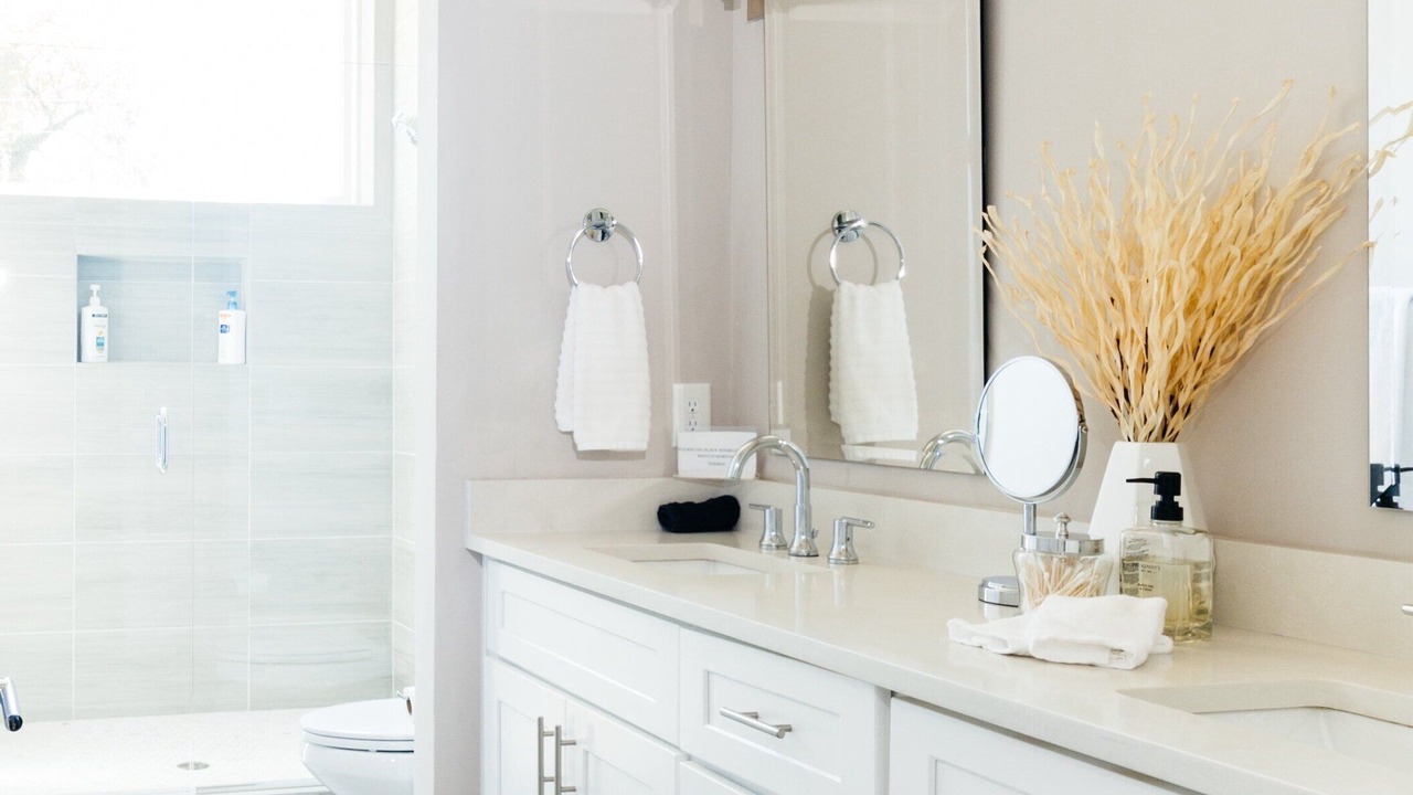 Photo of Bathroom in Melrose