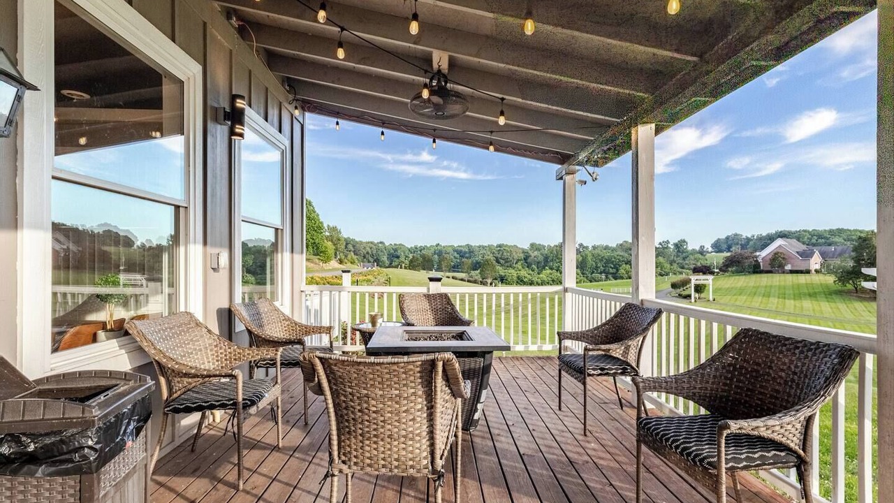 Photo of Patio Balcony in Jefferson City