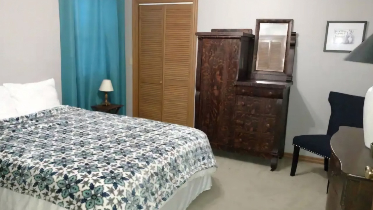 Photo of Bedroom in Sylvan Shores