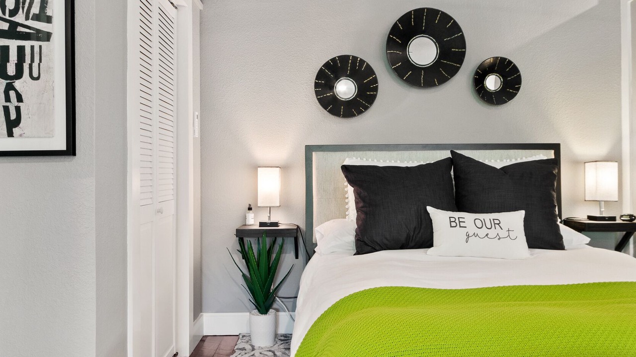 Photo of Bedroom in Downtown