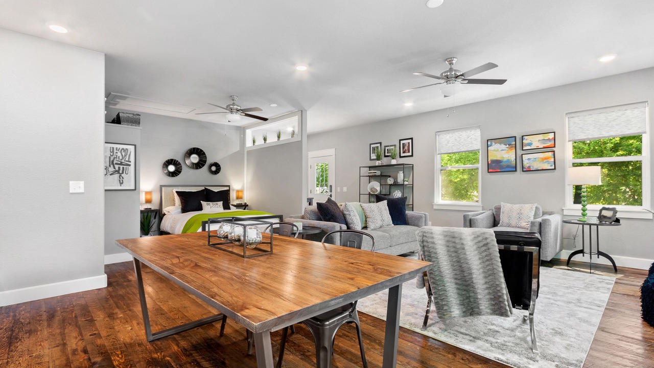 Photo of Bedroom in Downtown