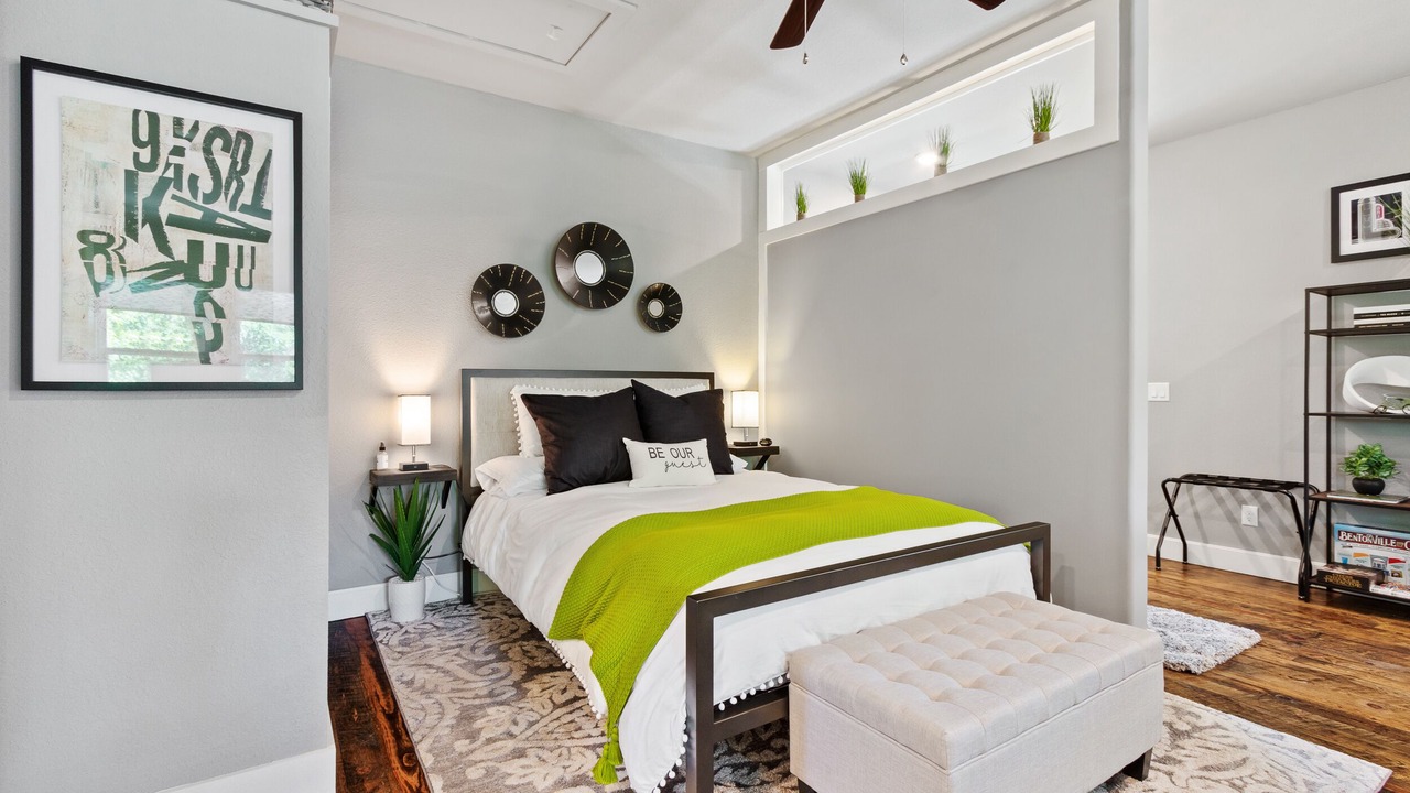 Photo of Bedroom in Downtown
