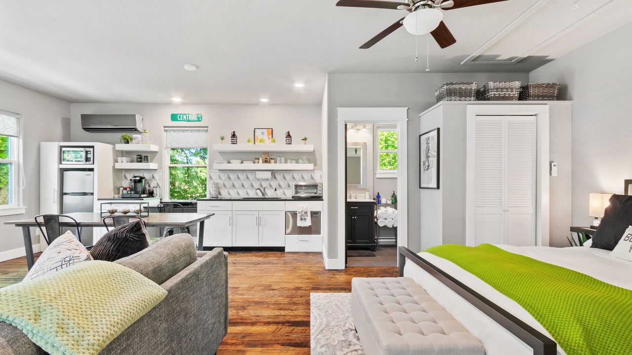 Photo of Bedroom in Downtown