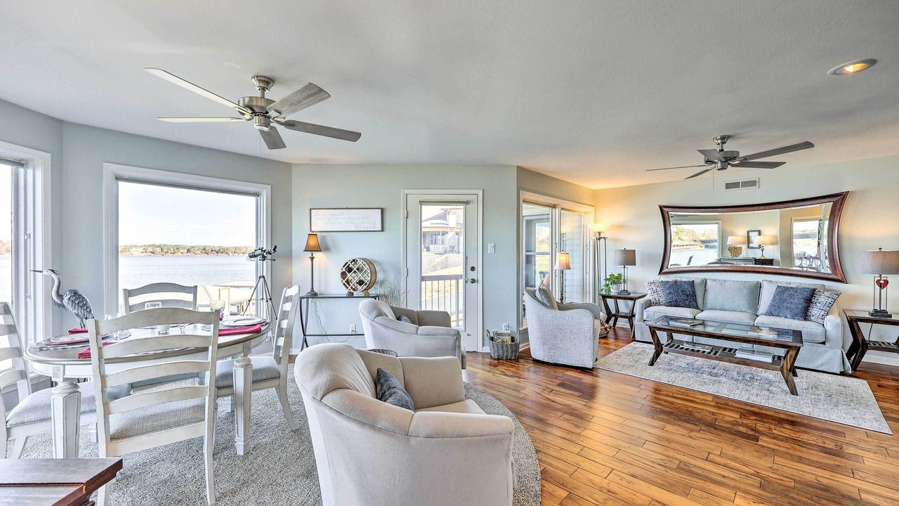 Photo of Bedroom in Lake Hamilton