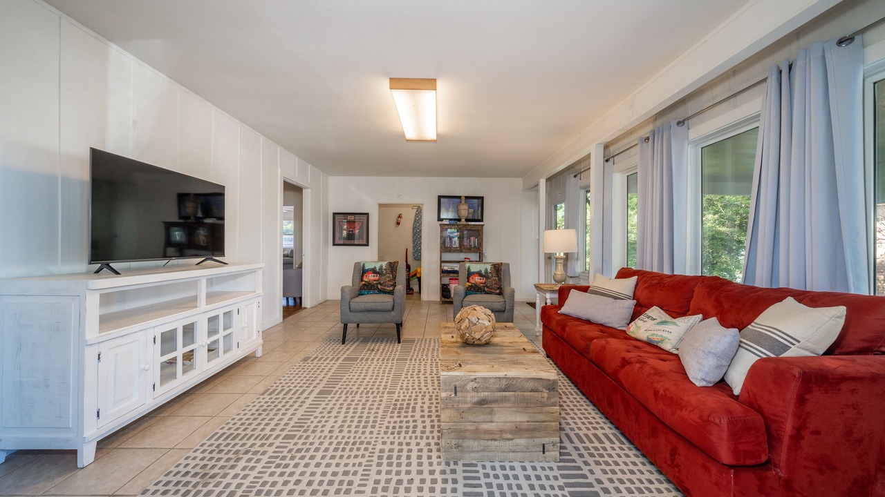 Photo of Bedroom in Lake Hamilton