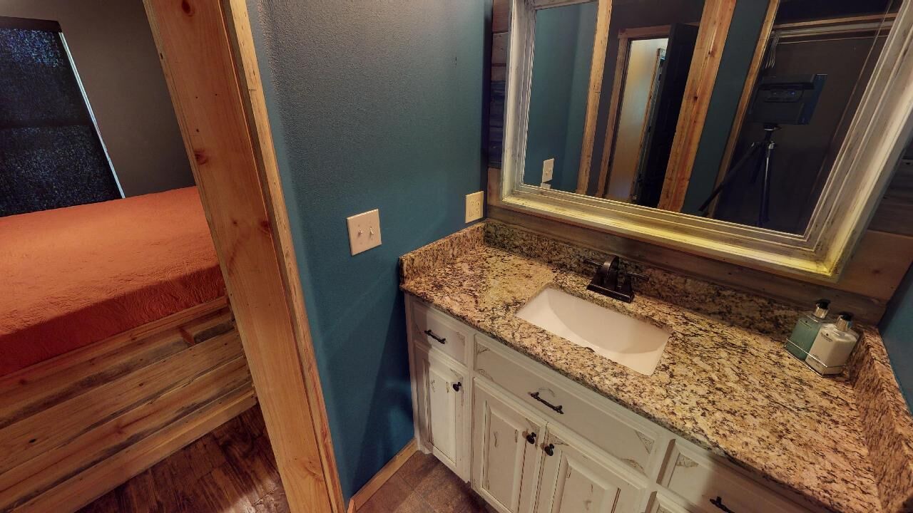 Photo of Bathroom in Glenwood