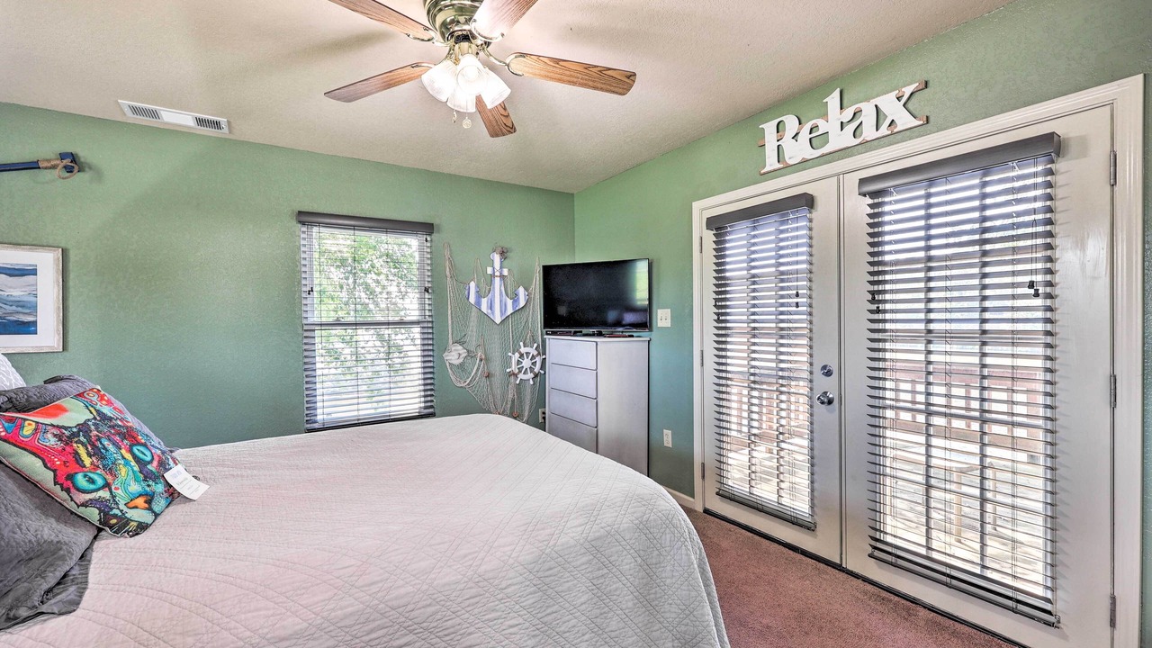 Photo of Bedroom in Mid America