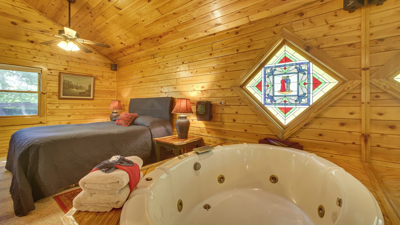 Photo of Bedroom in Eureka Springs