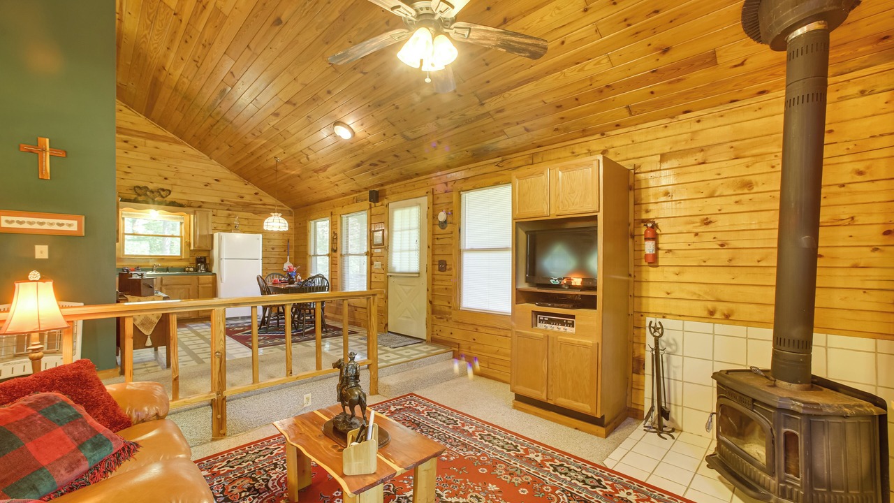Photo of Livingroom in Eureka Springs