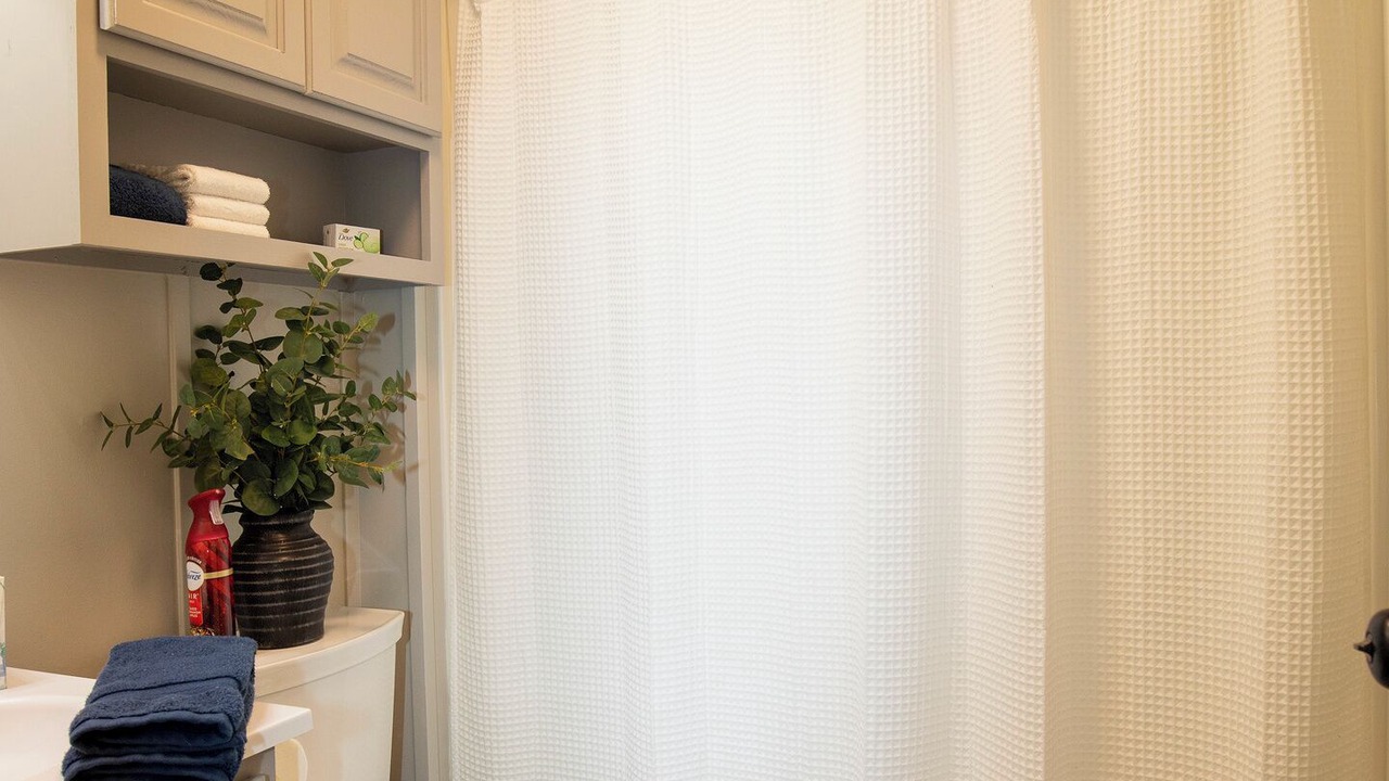 Photo of Bathroom in Murphysboro