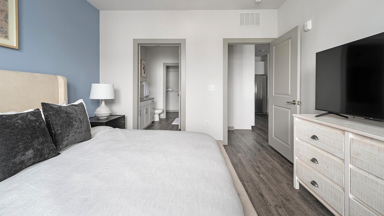 Photo of Bedroom in Hurwood Heights
