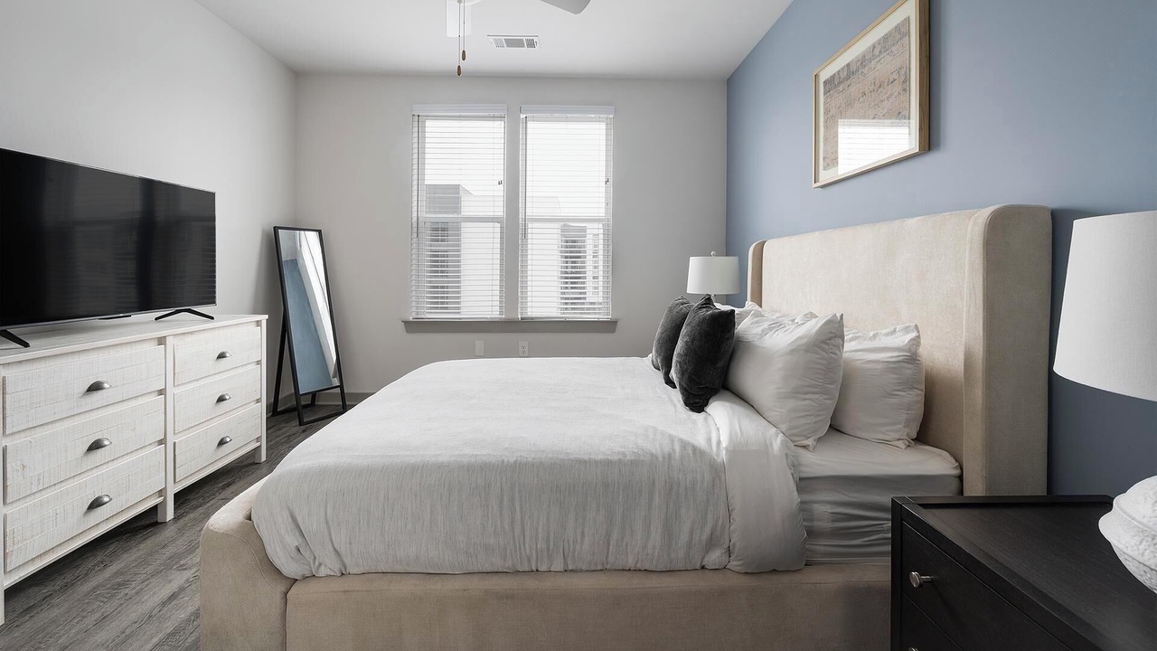 Photo of Bedroom in Hurwood Heights