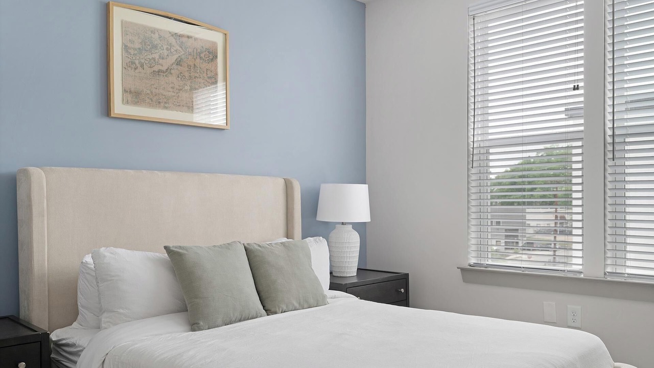 Photo of Bedroom in Hurwood Heights