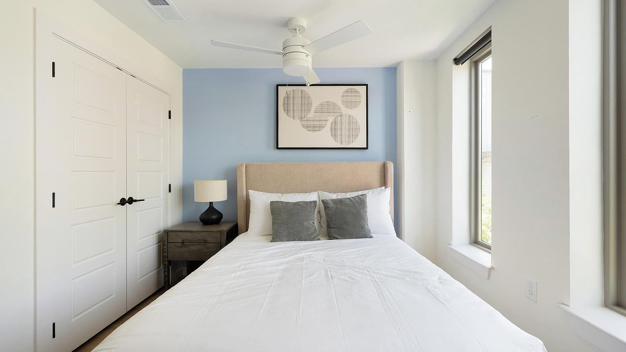 Photo of Bedroom in Eighth Avenue
