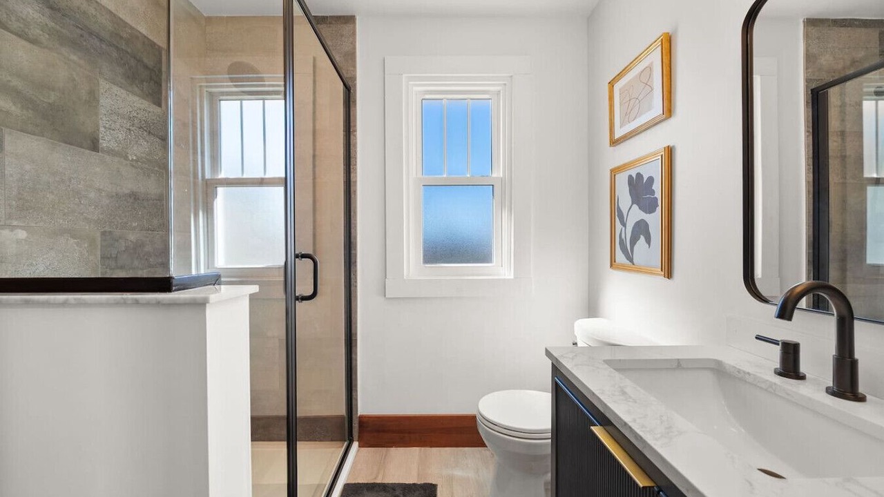 Photo of Bathroom in St. Charles Historic District