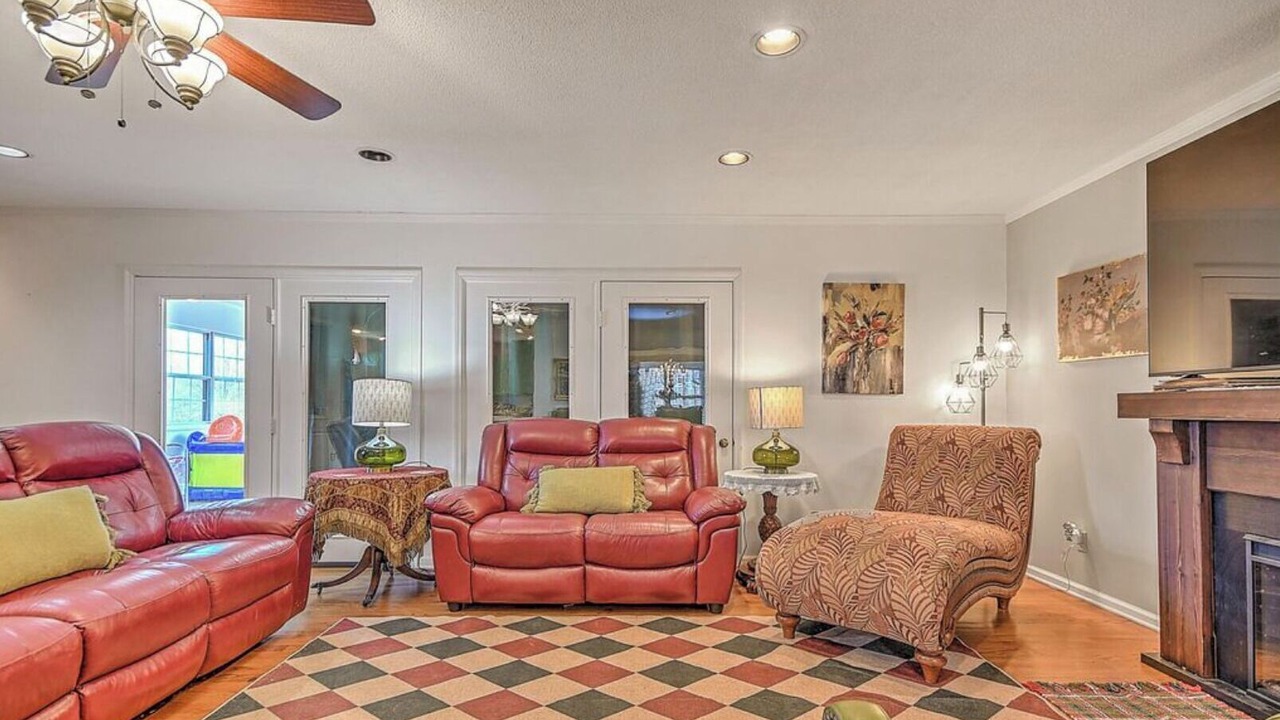 Photo of Livingroom in Greeneville
