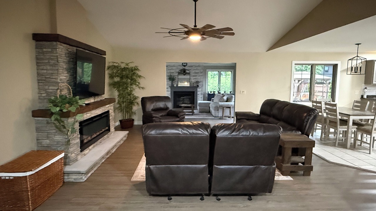 Photo of Livingroom in Spring Green