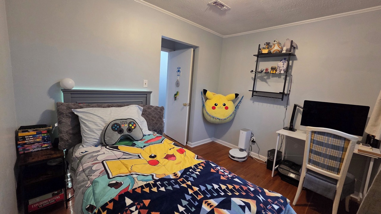 Photo of Bedroom in Oak Ridge
