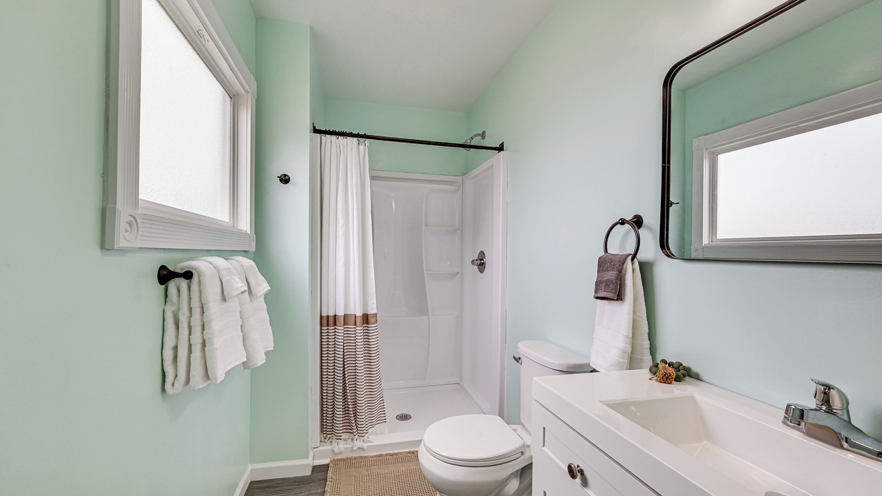 Photo of Bathroom in Horse Cave