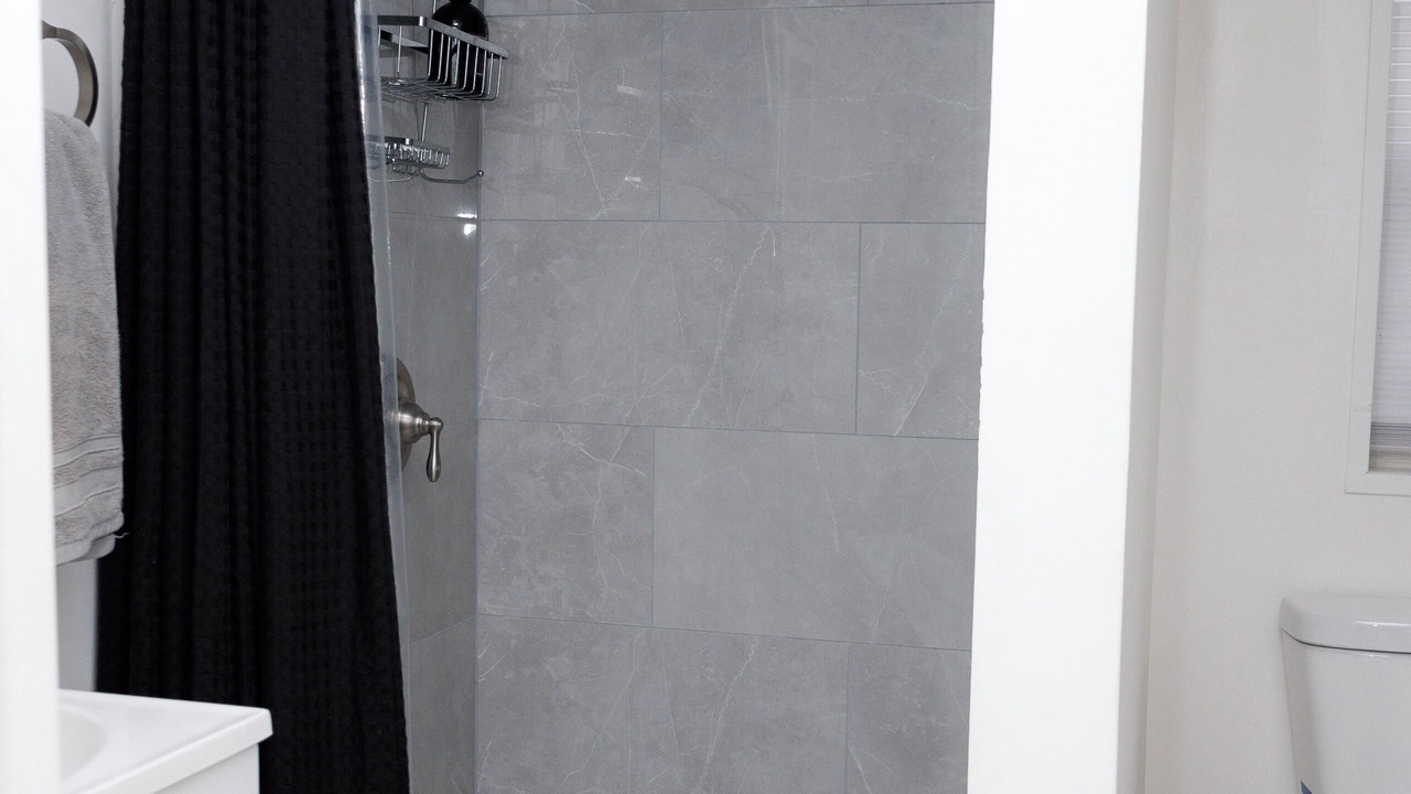 Photo of Bathroom in Lupton City