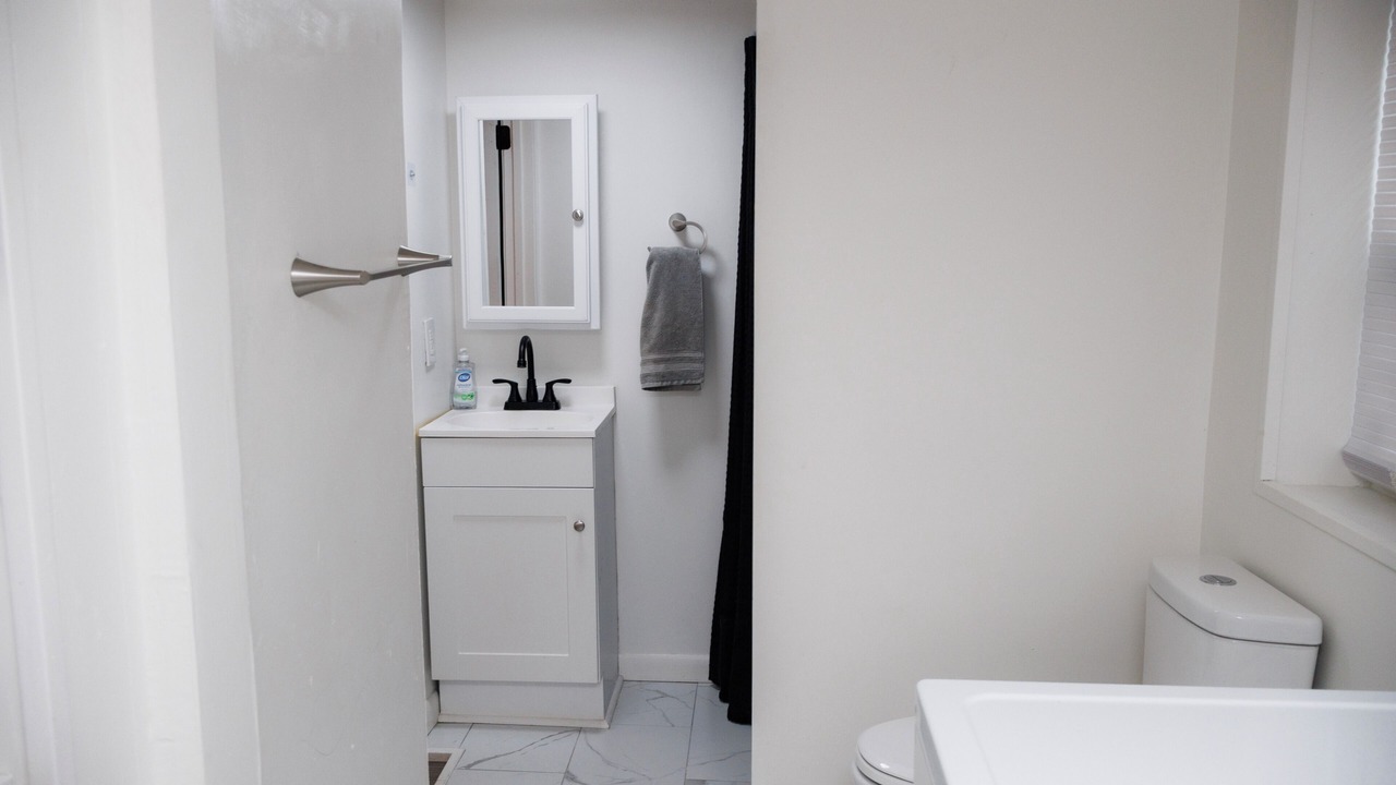 Photo of Bathroom in Lupton City