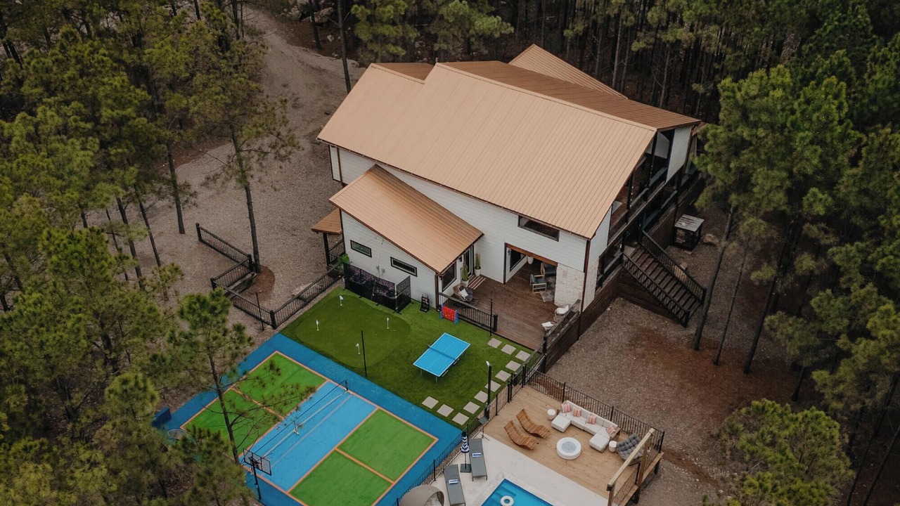 Photo of Outdoor in Pickens