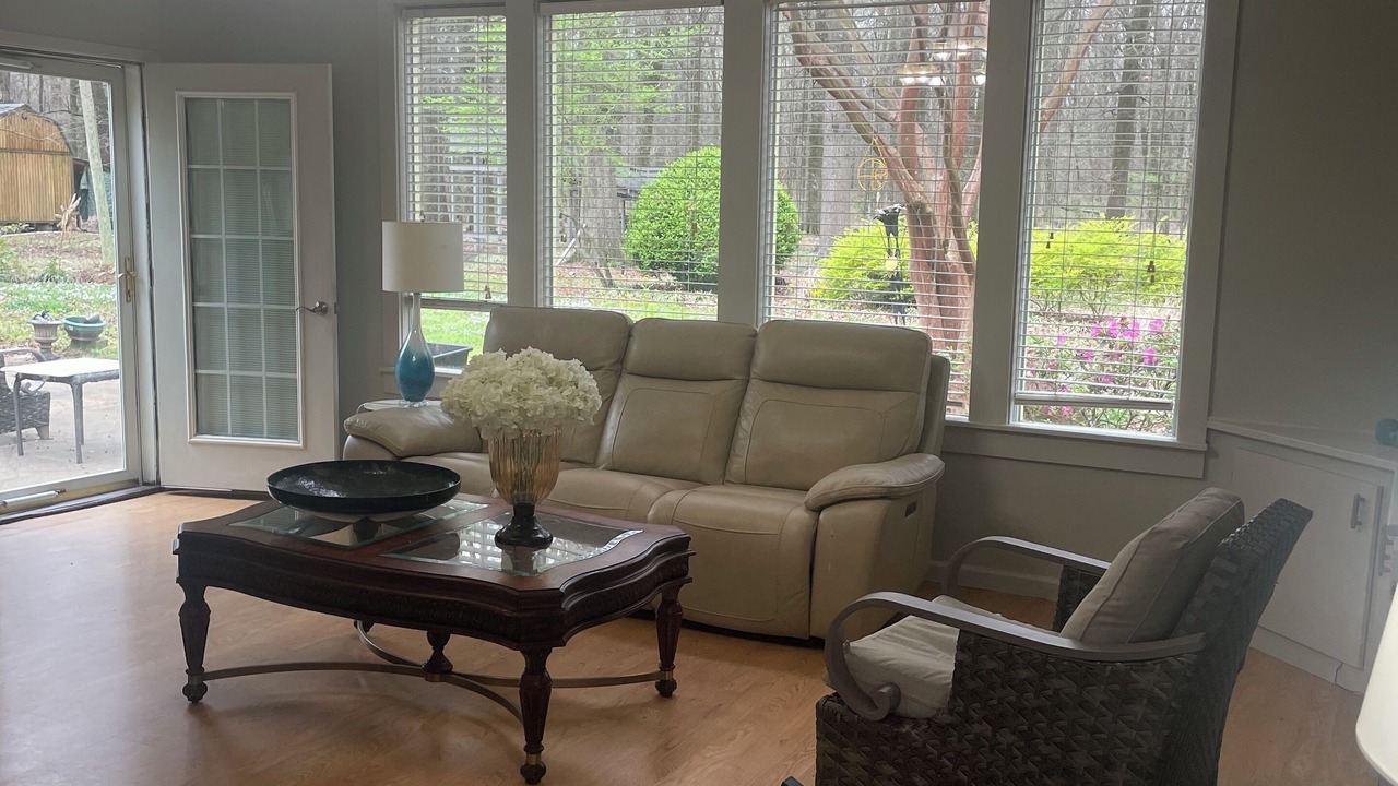 Photo of Livingroom in Winterville