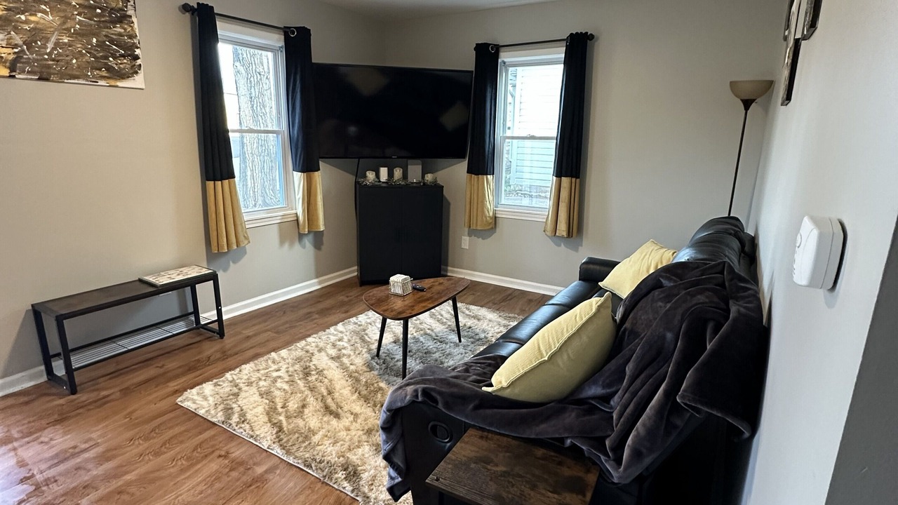 Photo of Livingroom in Overland Park
