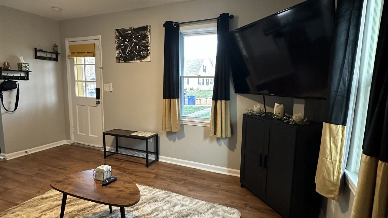 Photo of Livingroom in Overland Park