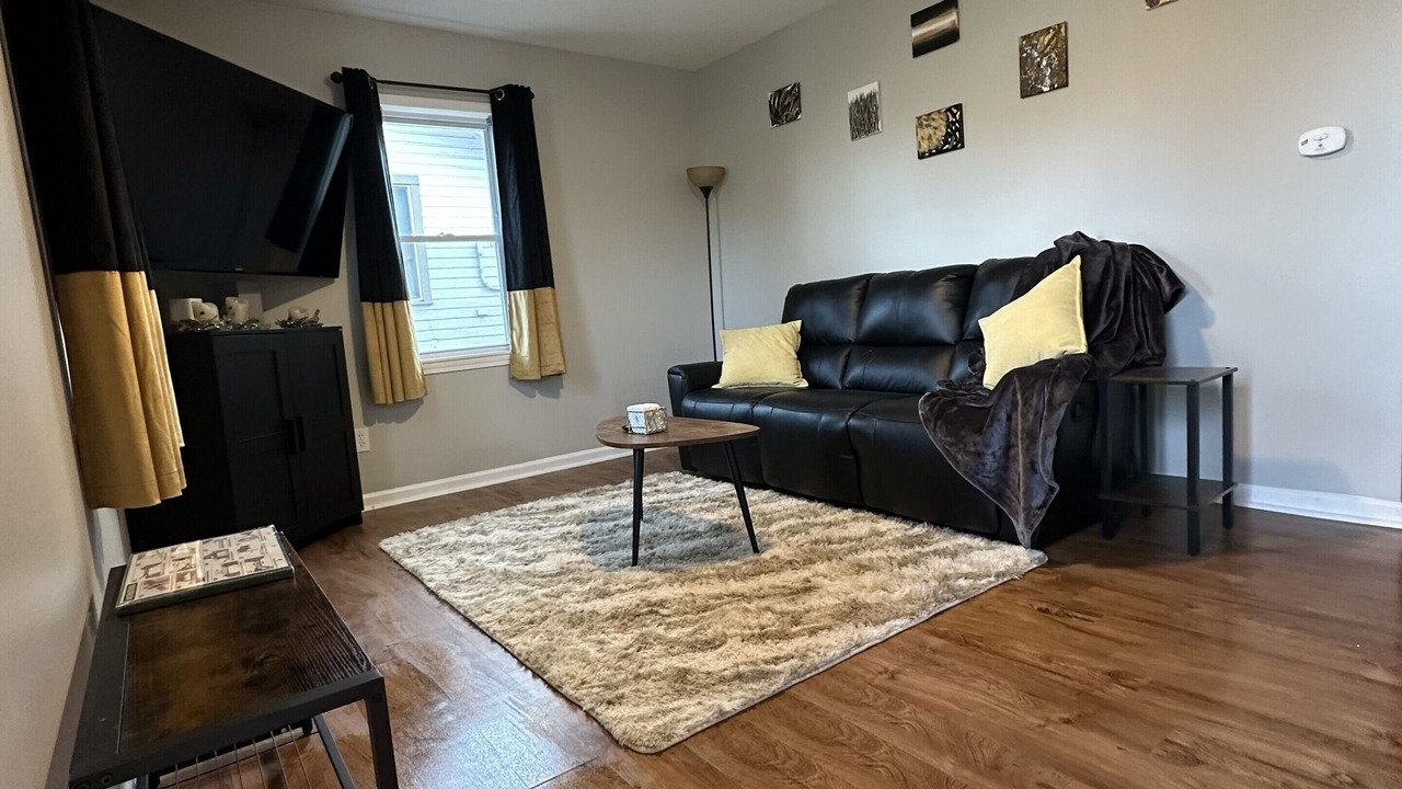 Photo of Livingroom in Overland Park