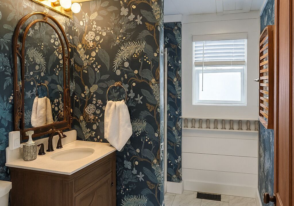Photo of Bathroom in Drake