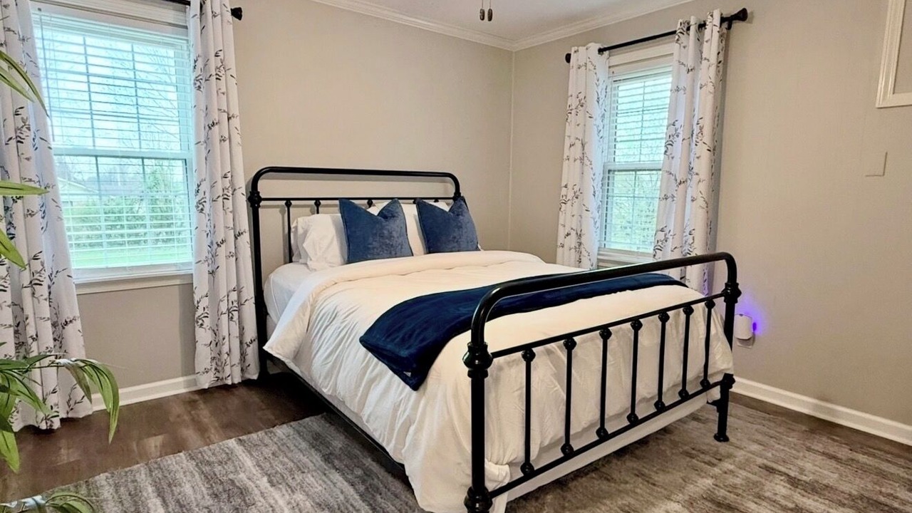 Photo of Bedroom in McKenzie