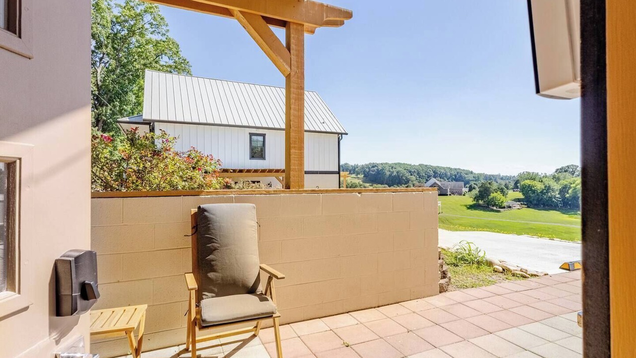 Photo of Patio Balcony in Jefferson City