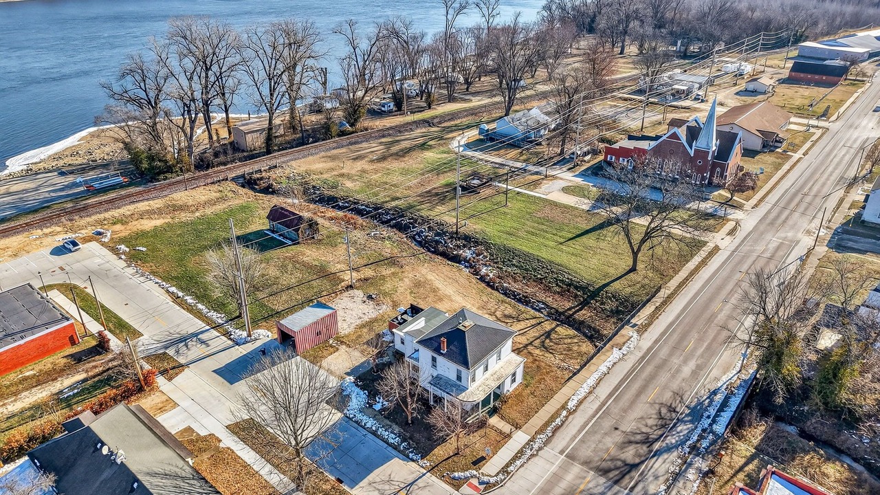 Photo of Outdoor in Clarksville