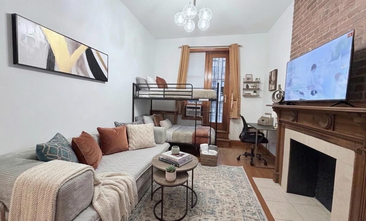 Photo of Livingroom in Lincoln Square