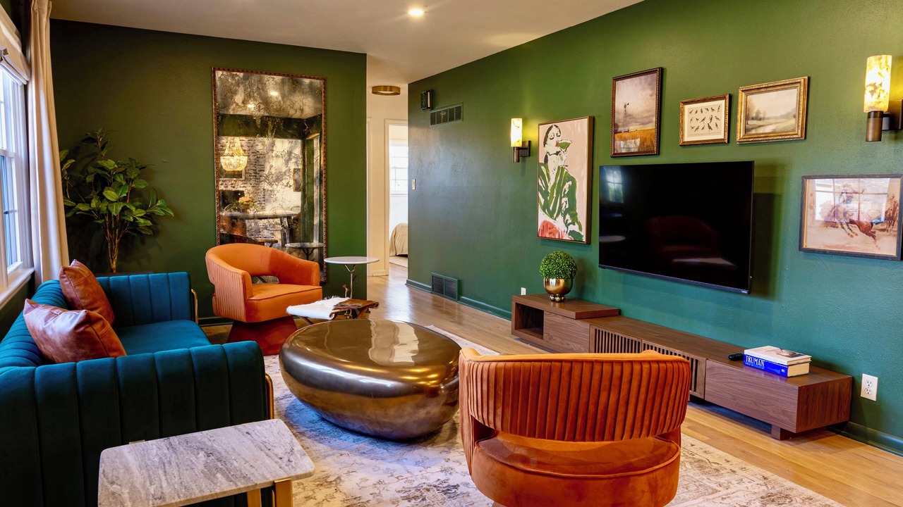 Photo of Livingroom in Overland Park