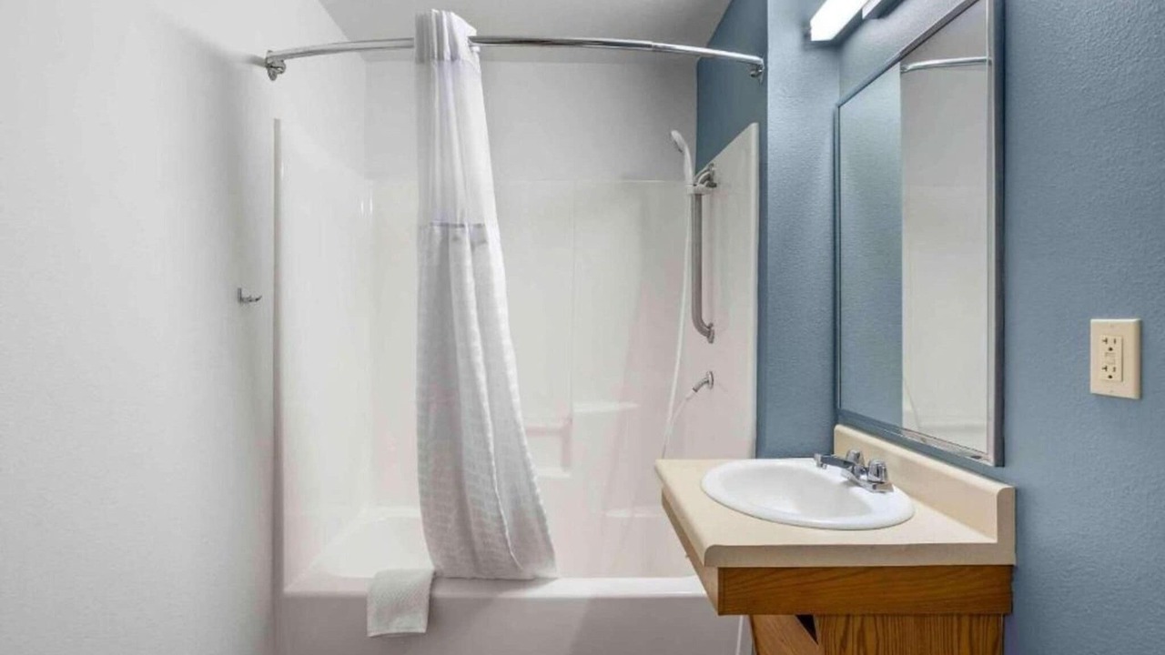 Photo of Bathroom in Norman