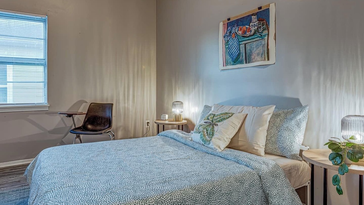 Photo of Bedroom in Cooper-Young Historic District