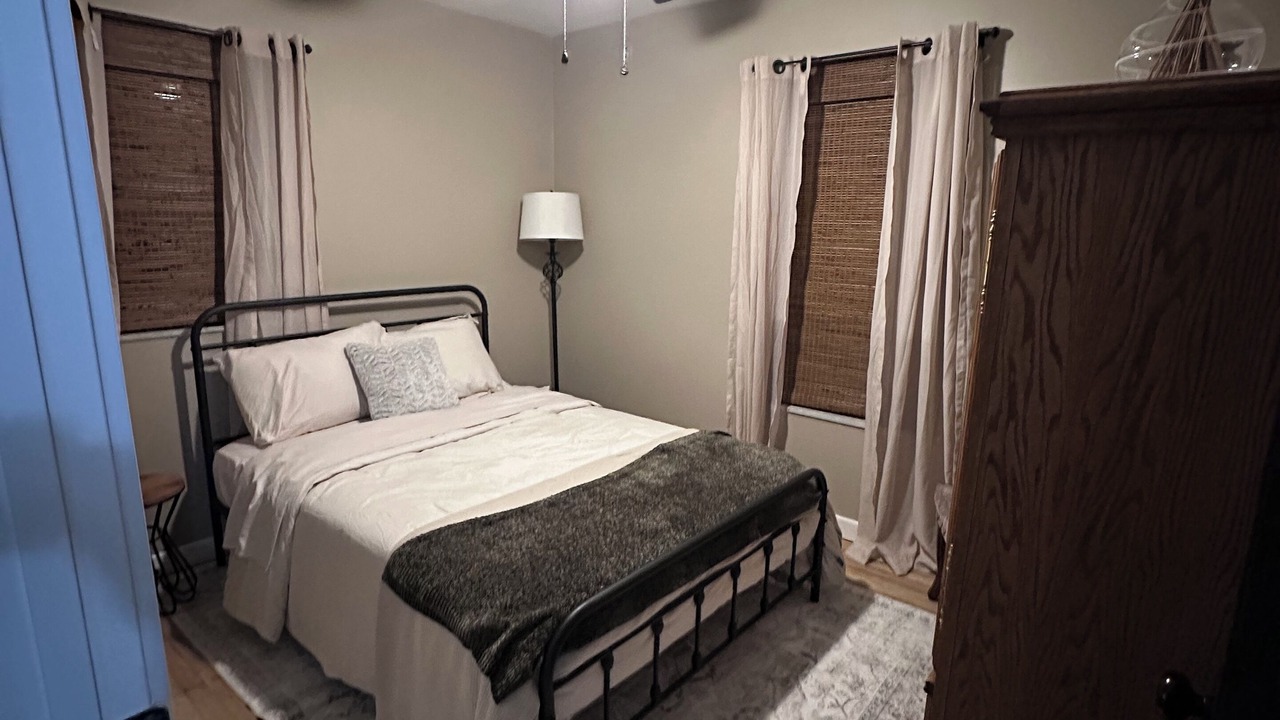 Photo of Bedroom in Evansville