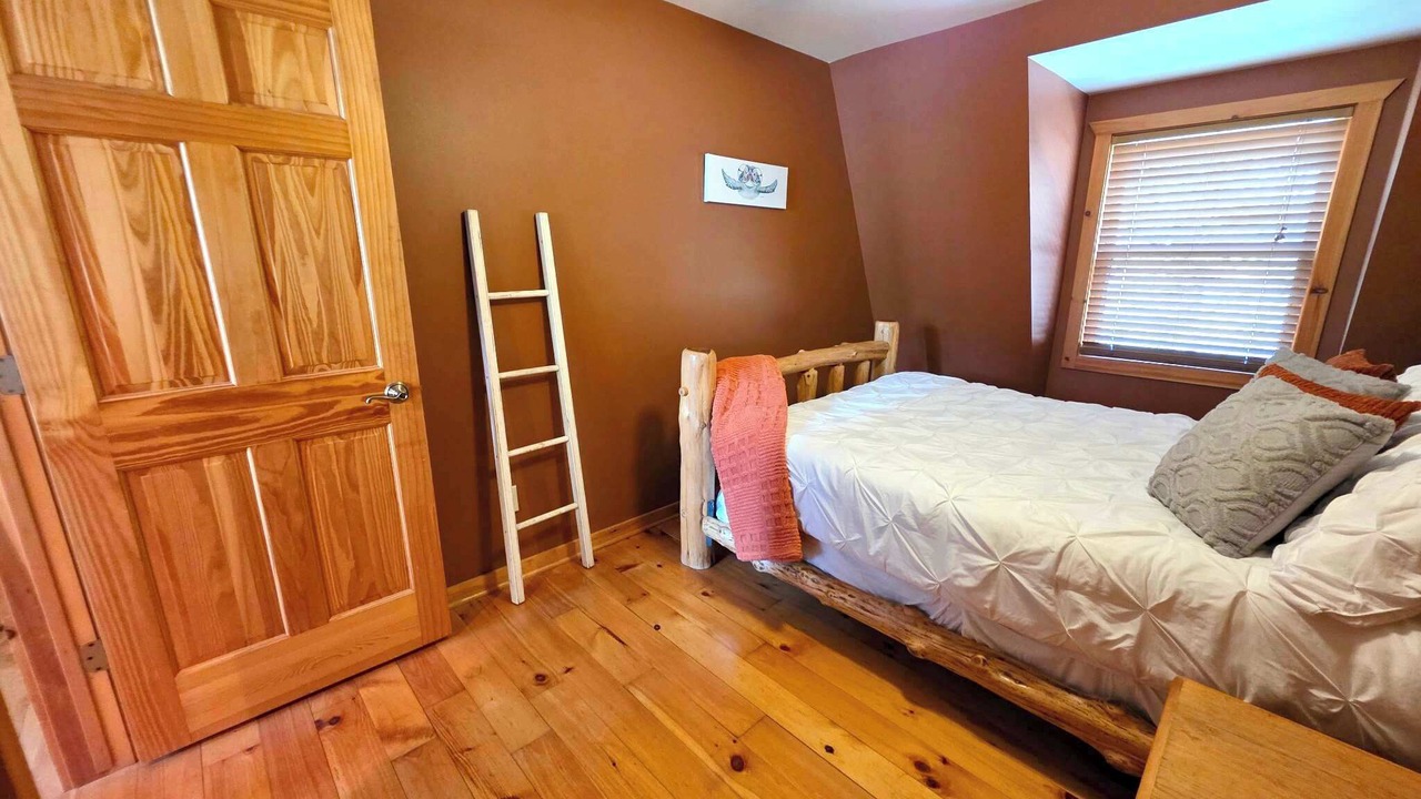 Photo of Bedroom in Big Bay