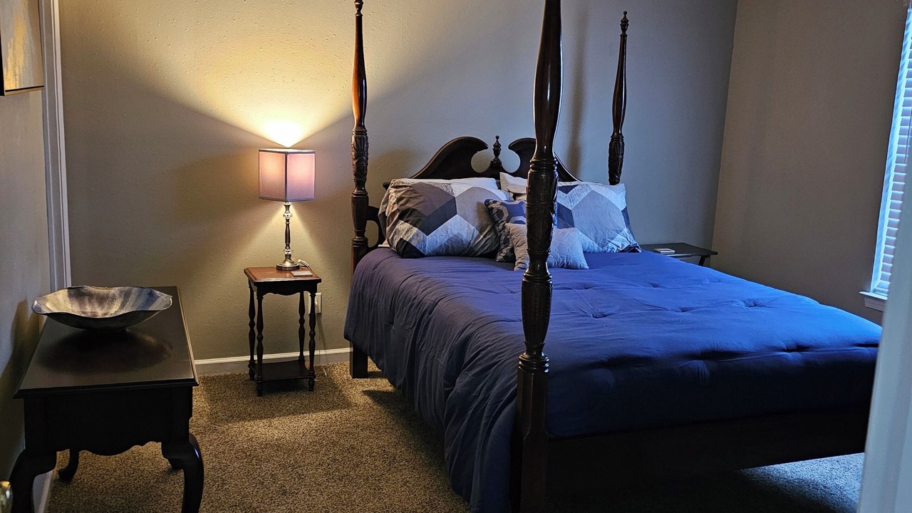 Photo of Bedroom in Mason